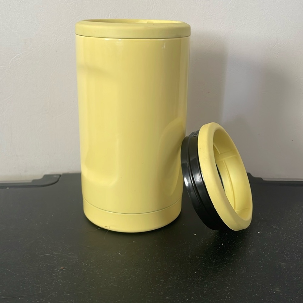 Brumate Bottle- Pastel Yellow